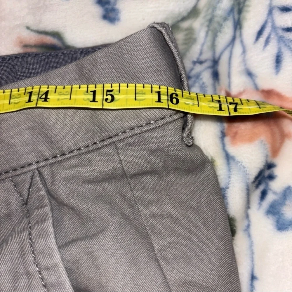 Tommy Hilfiger Custom Fit Gray Chino Pants Mens 32x32 Cotton Flat Front